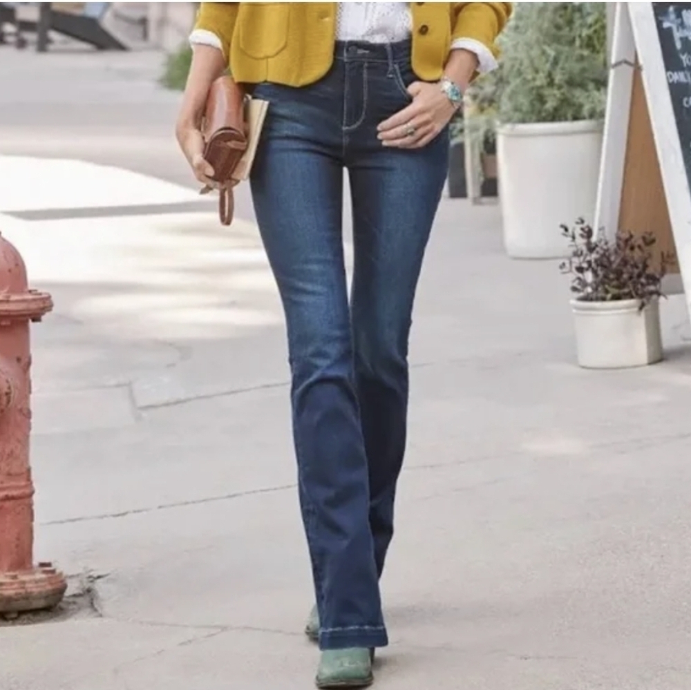 NWT DRIFTWOOD Wyatt Classic Flare Jeans-Ink Blue